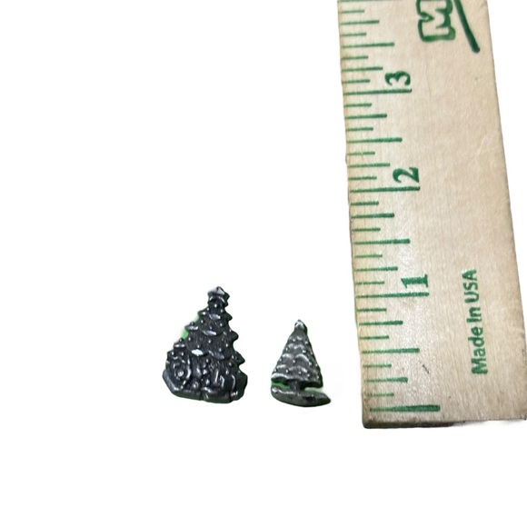 Vintage Metal Christmas Tree Brooch Pins Holiday Set - Picture 8 of 8